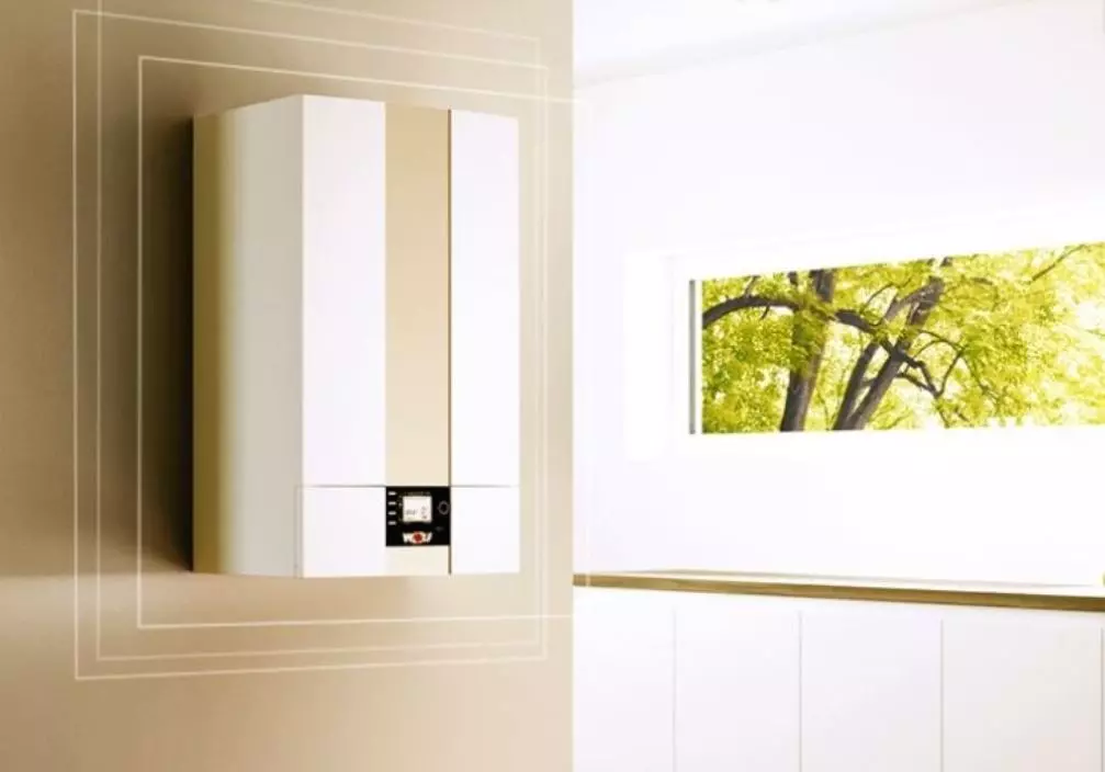 kocioł gazowy zamontowany w przedpokoju