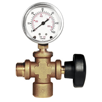 Przyłącze + zawór + manometr